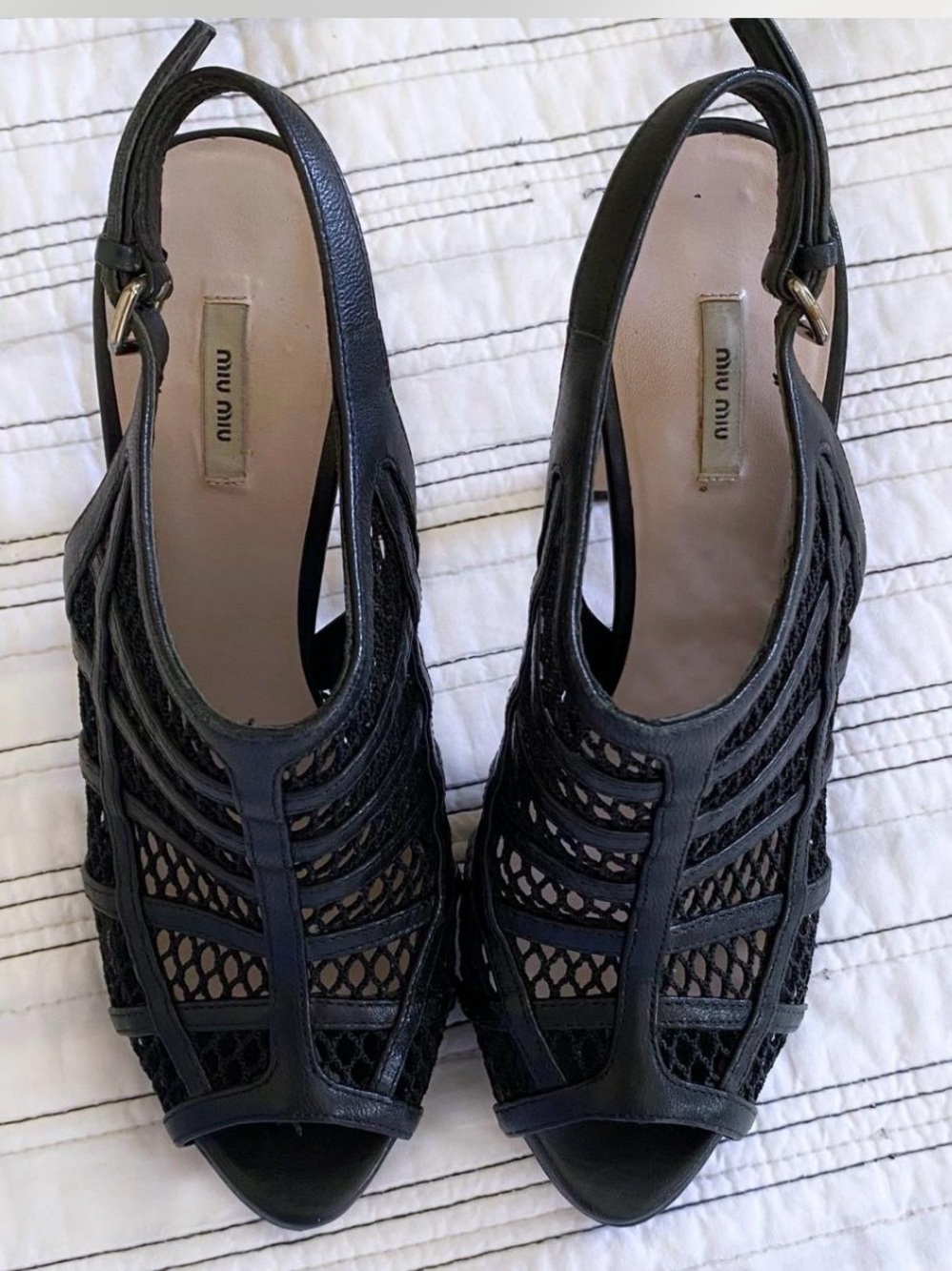 MIU MIU Vintage Heels Peep Toe Style
Black Leather Mesh Platform size 37.5 - Picture 4 of 9